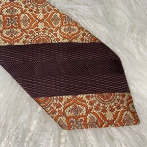 Classic Brown and Orange Patterned Men's Tie